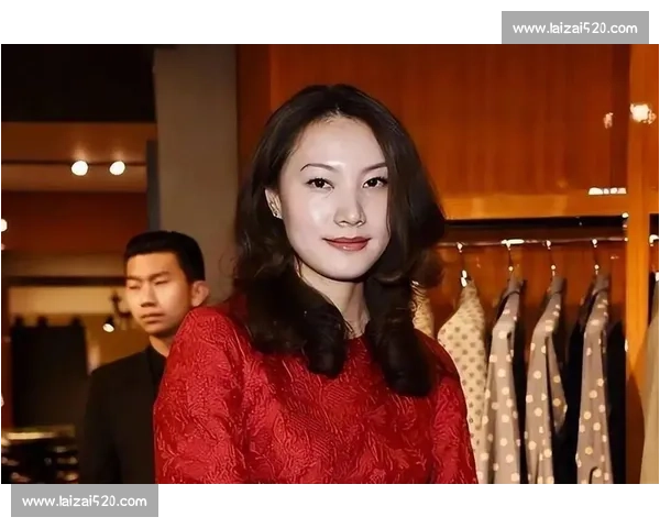 谢杏芳激战羽坛再创辉煌 赛场风采展现不凡实力 谢杏芳激战羽坛再创辉煌 赛场风采展现不凡实力